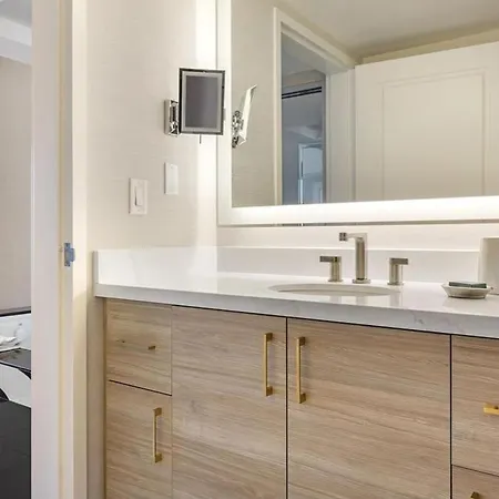 Suites At Elara Las Vegas Center Strip-No Resort Fees-3